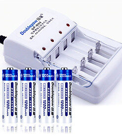 Bộ sạc pin tiểu pin đũa 4 viên DoublePow DP-K11